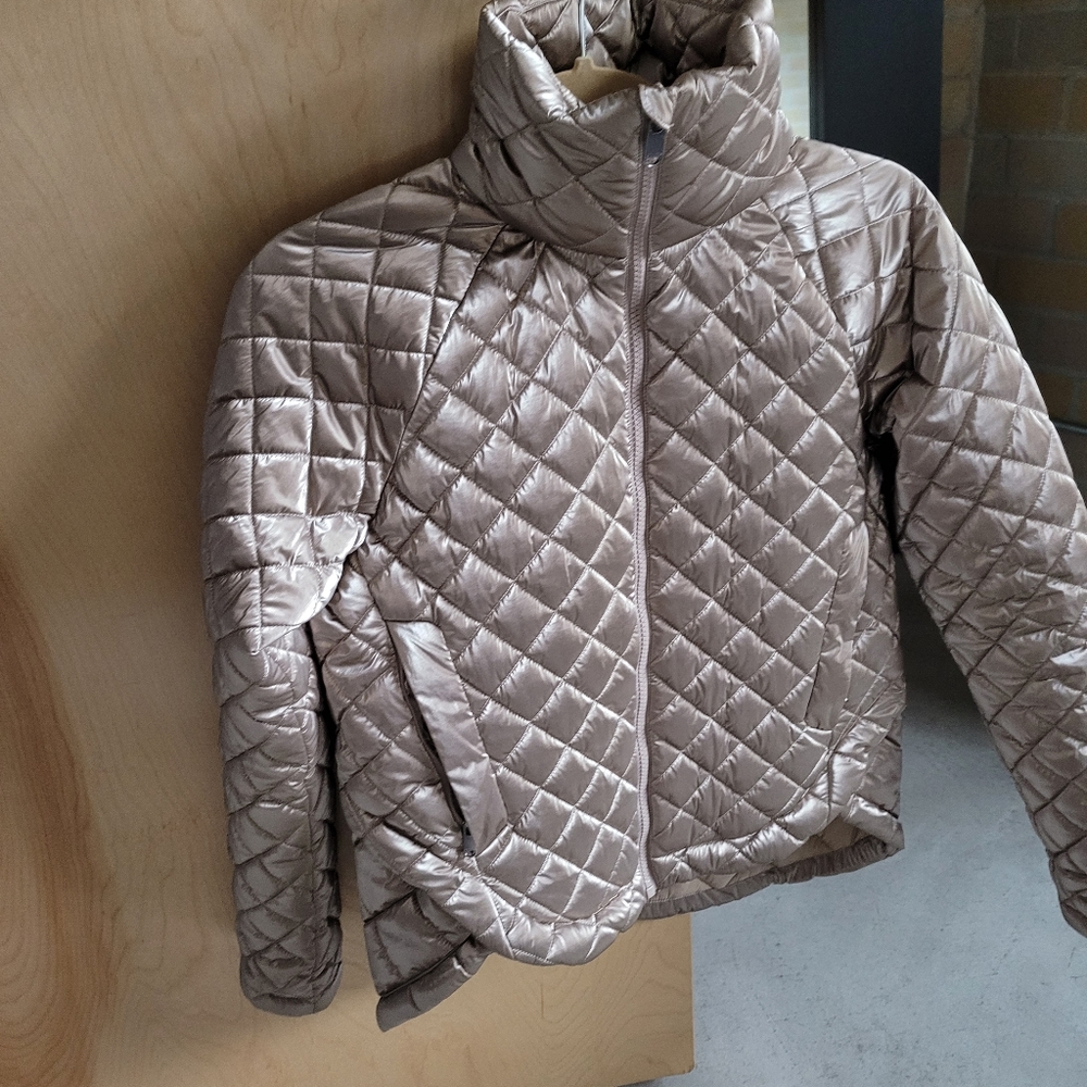 Whisper Featherless Metallic Jacket/Champagne